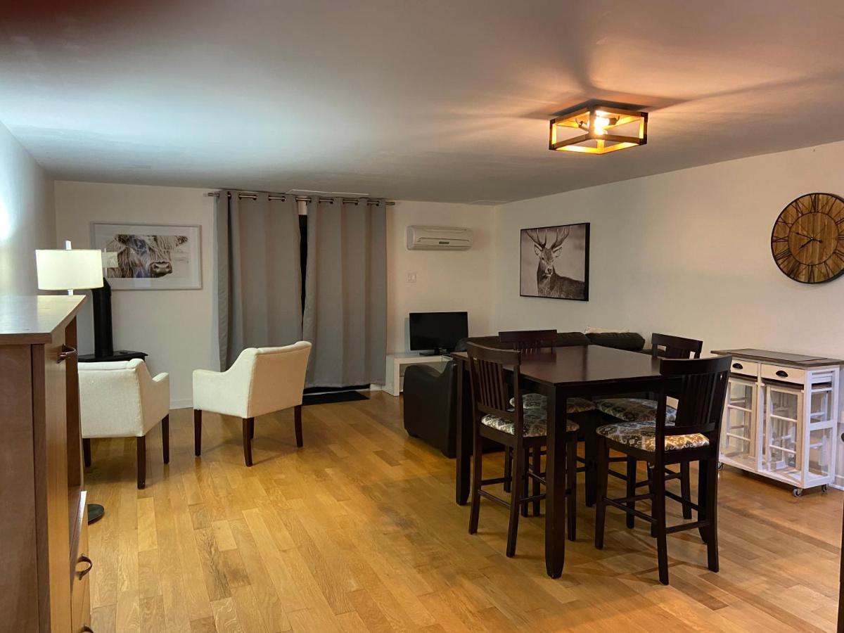 Condo Hotel Au Pied Du Mont Orford Kültér fotó