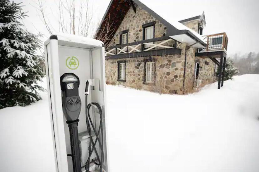Condo Hotel Au Pied Du Mont Orford Kültér fotó