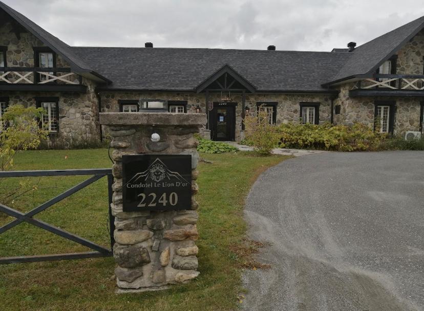 Condo Hotel Au Pied Du Mont Orford Kültér fotó